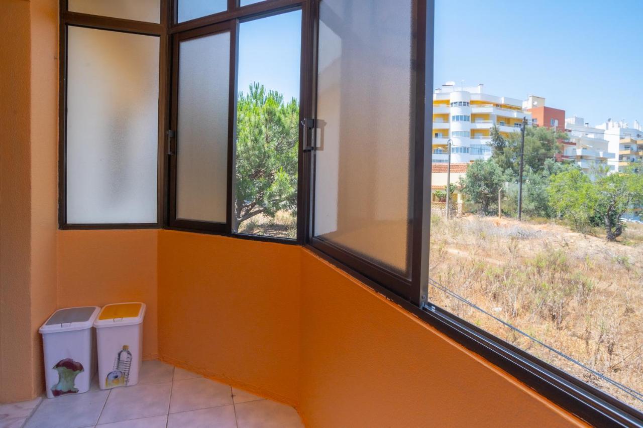 Hamall Host Apartament *